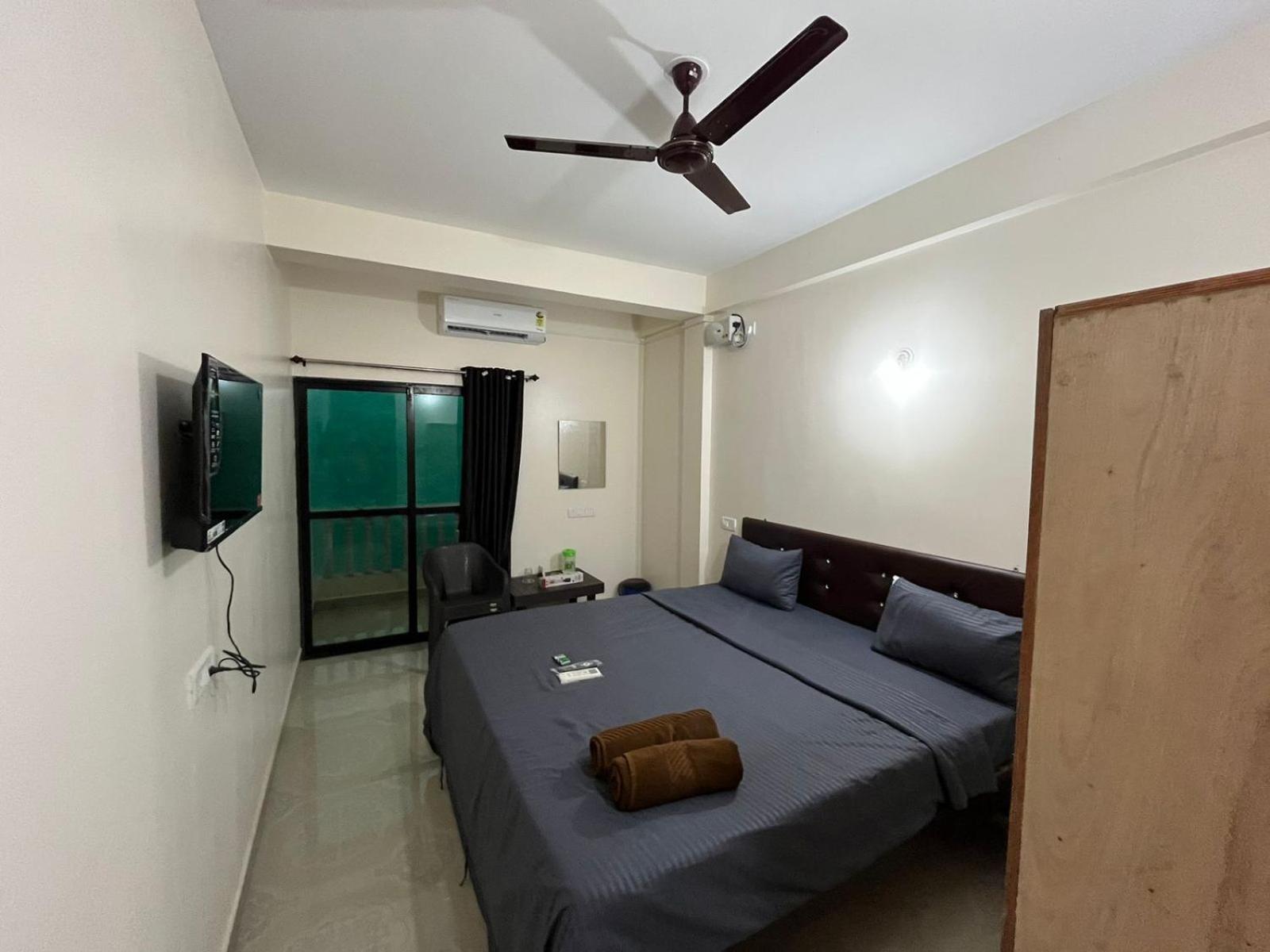 Hotel Saffron Бага Экстерьер фото